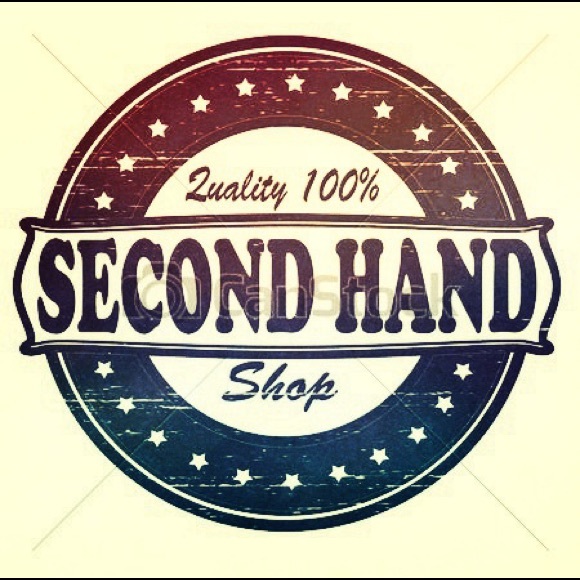 MY CLOSET MUST BE DRAINED ASAP - Picture 2 of 8